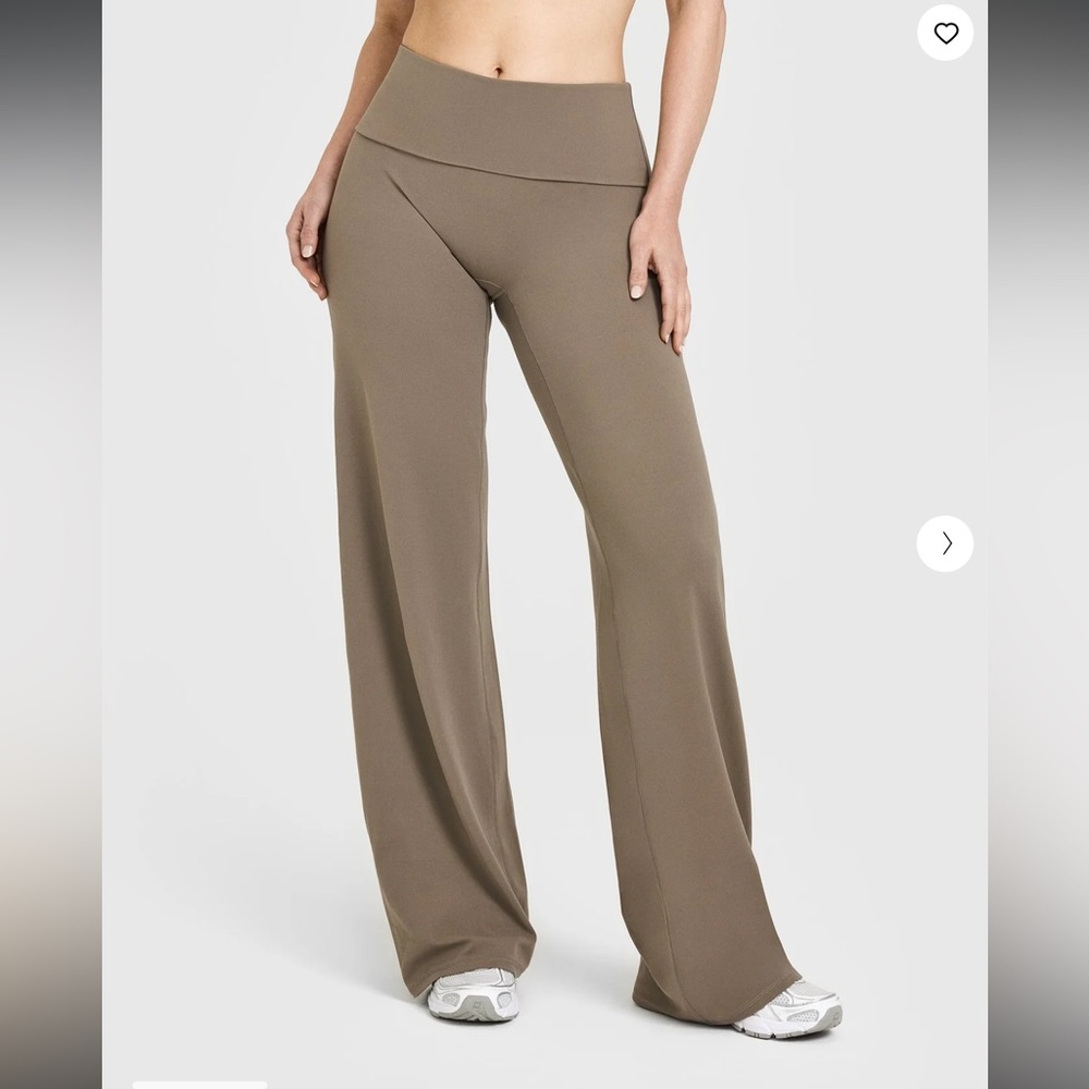 Straight leg soft motion fold-over pant